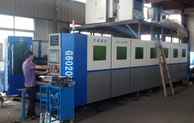 Large laser cutting machine